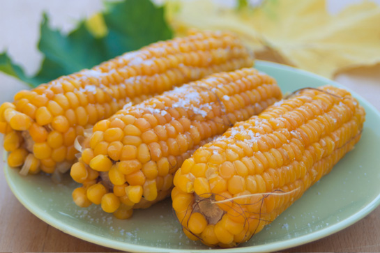 Easy recipe to cook corn on the cob in the microwave. 